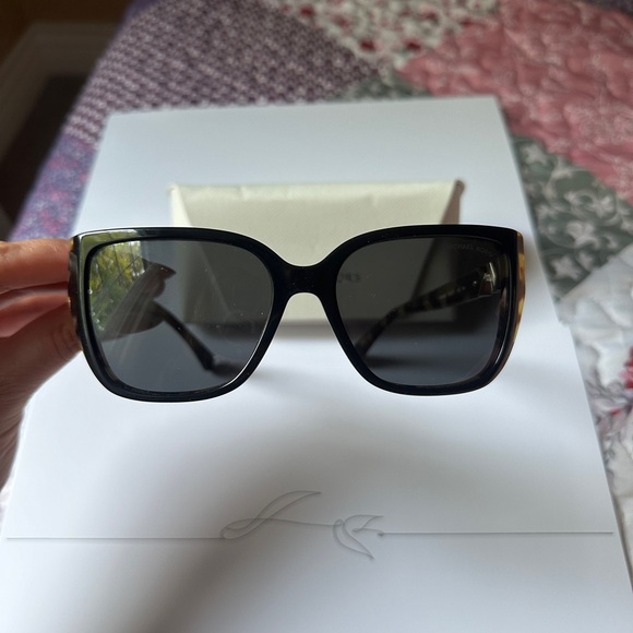 Michael Kors Acadia Bi-layer Sunglasses - Picture 8 of 10